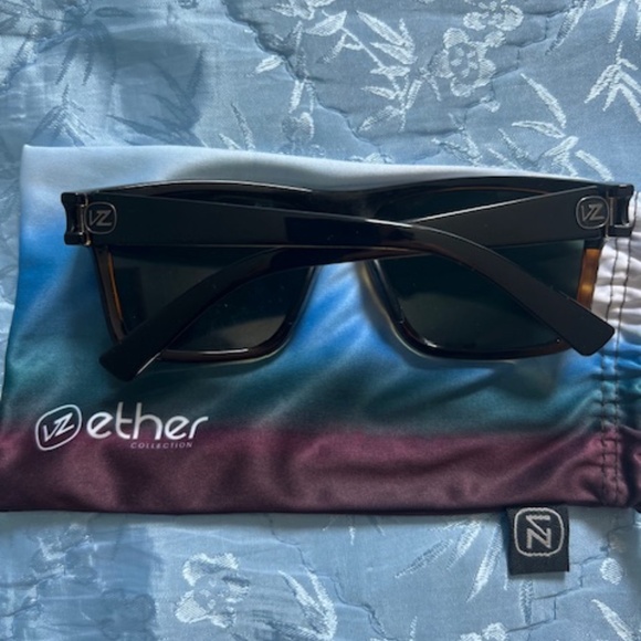 Ether Sunglasses-made in Italy - Picture 2 of 5